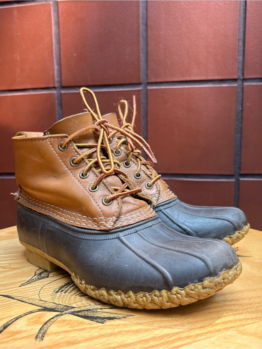 L.L. Bean Women’s Duck Boots 6 inch Size 8